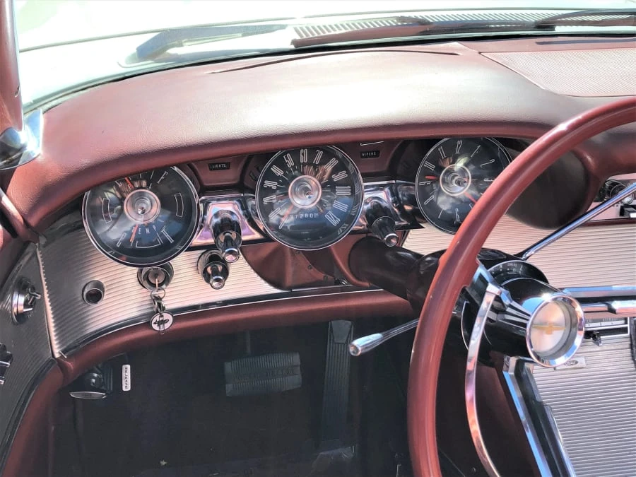 1962 Ford Thunderbird 3rd Gen - Image 5 of 11