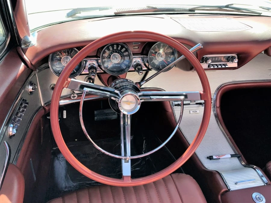 1962 Ford Thunderbird 3rd Gen - Image 4 of 11