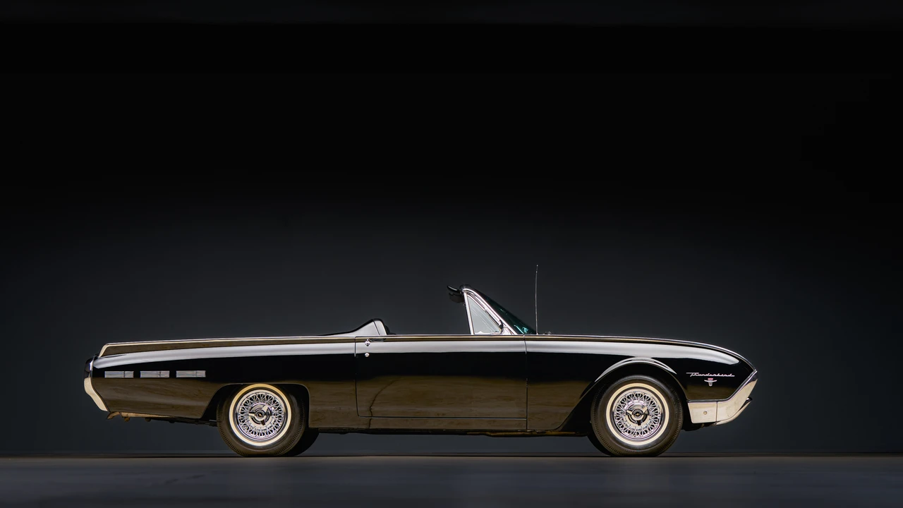 1962 Ford Thunderbird 3rd Gen - Image 13 of 31