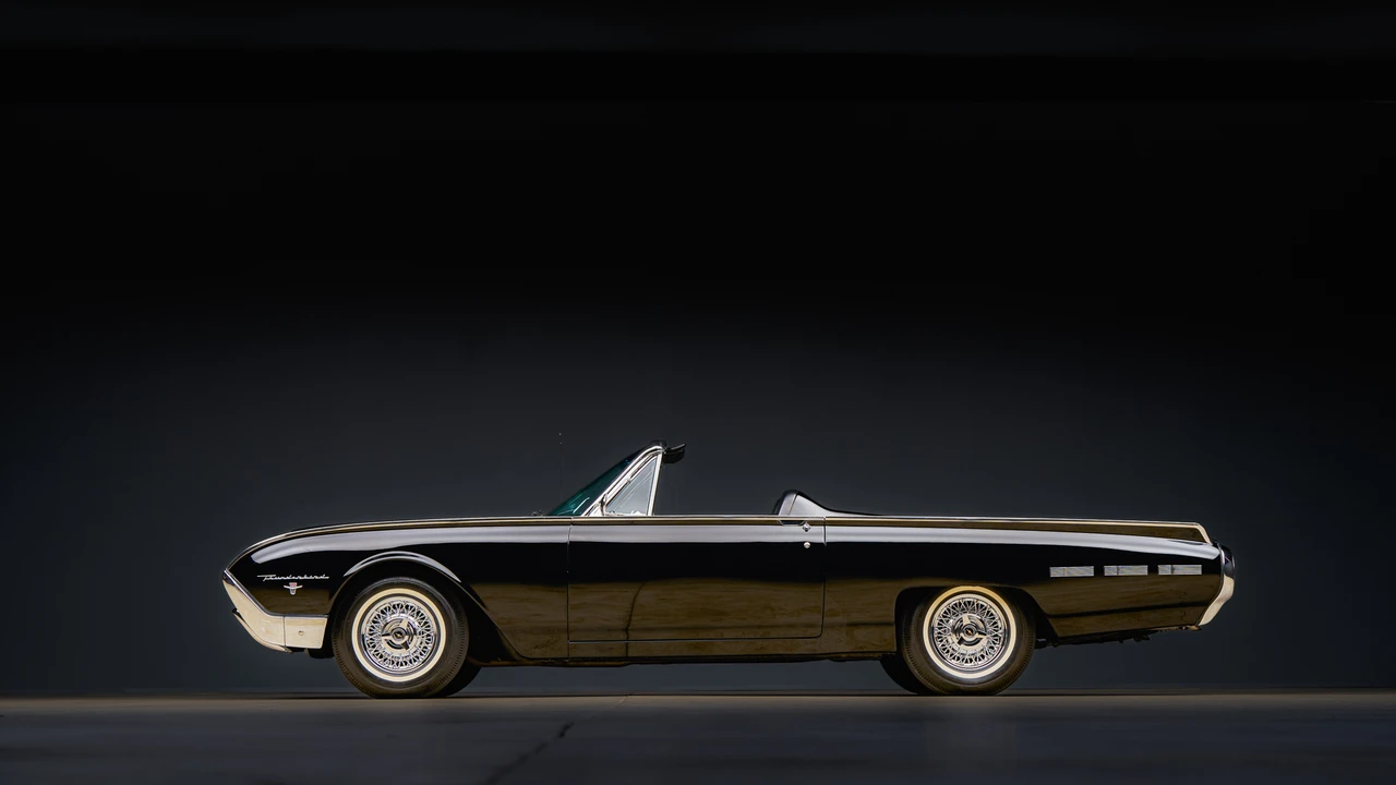 1962 Ford Thunderbird 3rd Gen - Image 11 of 31