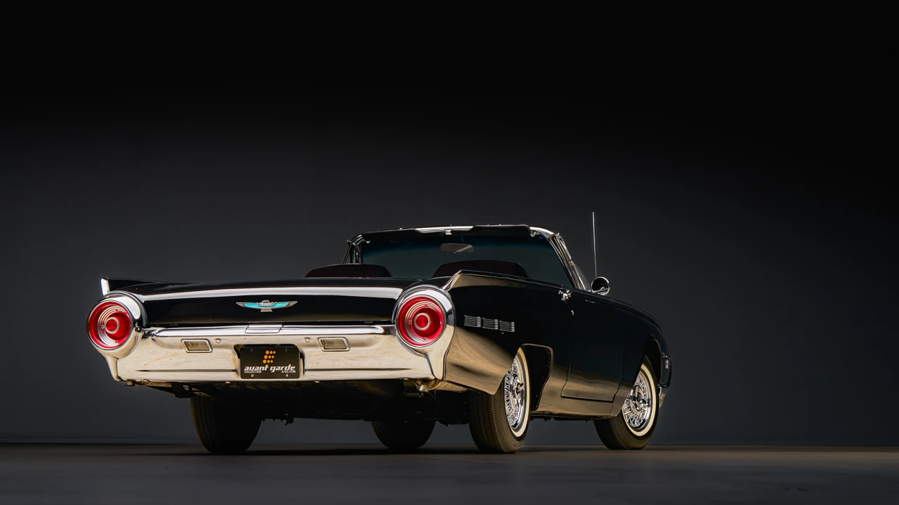1962 Ford Thunderbird 3rd Gen - Image 16 of 31