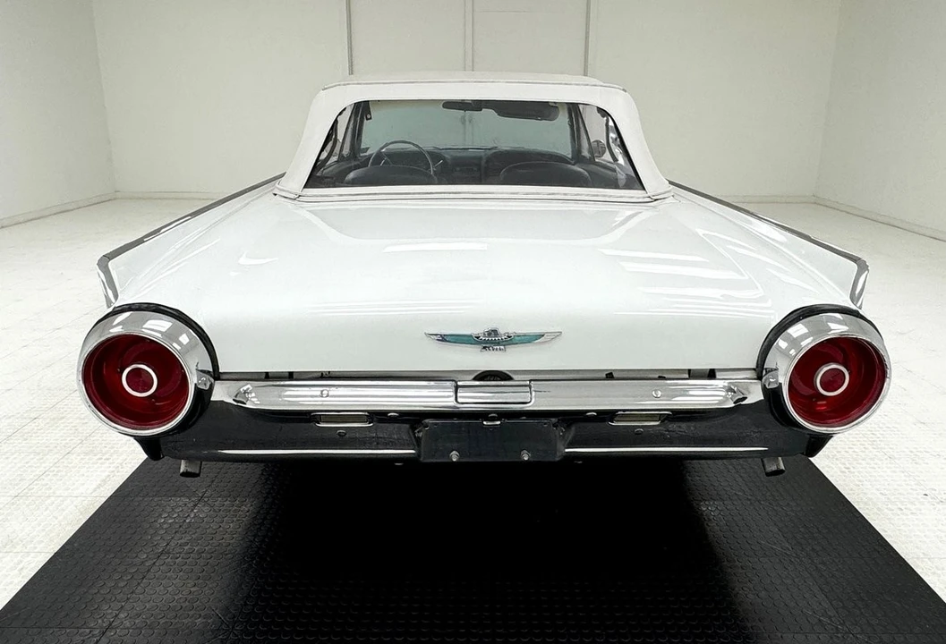 1962 Ford Thunderbird 3rd Gen - Image 7 of 31