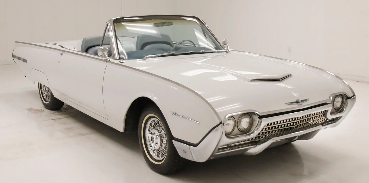 1962 Ford Thunderbird 3rd Gen - Image 13 of 31
