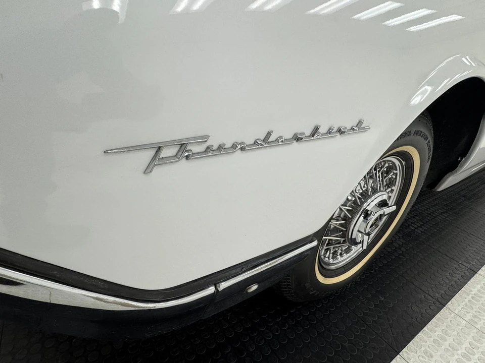 1962 Ford Thunderbird 3rd Gen - Image 20 of 31
