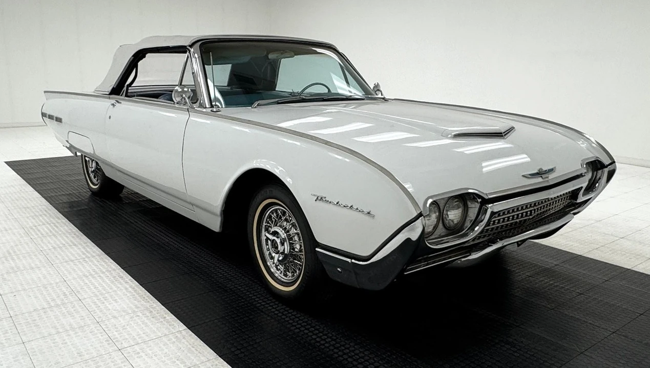 1962 Ford Thunderbird 3rd Gen - Image 12 of 31