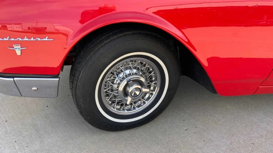 1962 Ford Thunderbird 3rd Gen - Image 9 of 13
