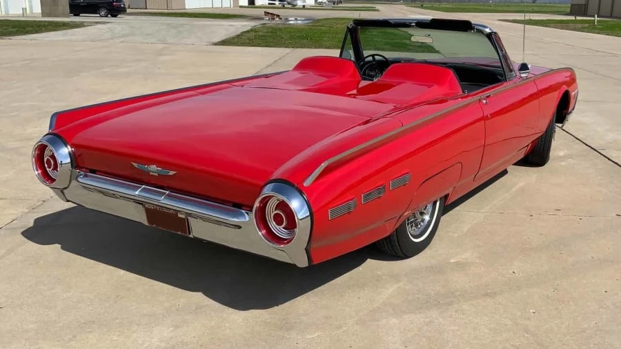 1962 Ford Thunderbird 3rd Gen - Image 12 of 13