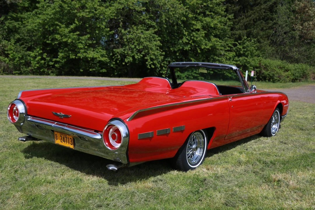 1962 Ford Thunderbird 3rd Gen - Image 10 of 31
