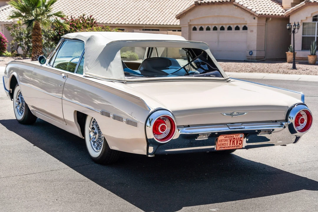 1962 Ford Thunderbird 3rd Gen - Image 17 of 31