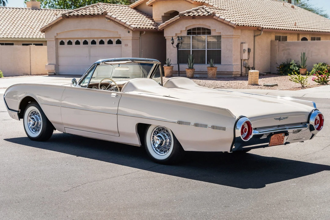 1962 Ford Thunderbird 3rd Gen - Image 7 of 31