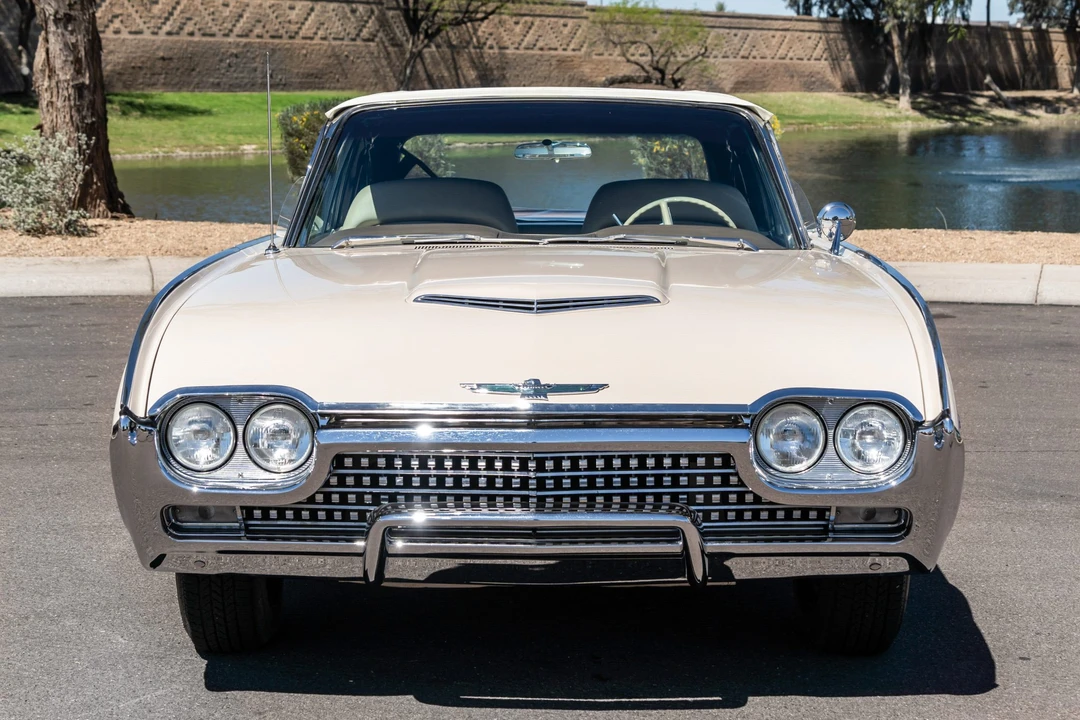 1962 Ford Thunderbird 3rd Gen - Image 10 of 31