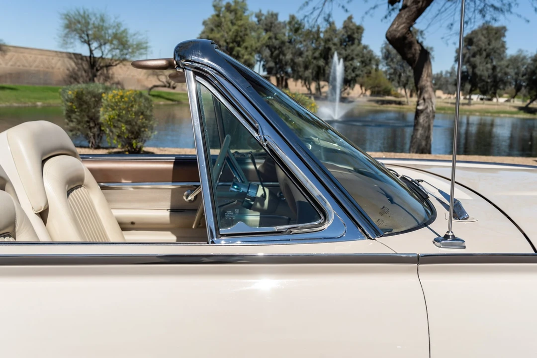 1962 Ford Thunderbird 3rd Gen - Image 29 of 31