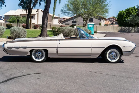 1962 Ford Thunderbird 3rd Gen - Image 4 of 31