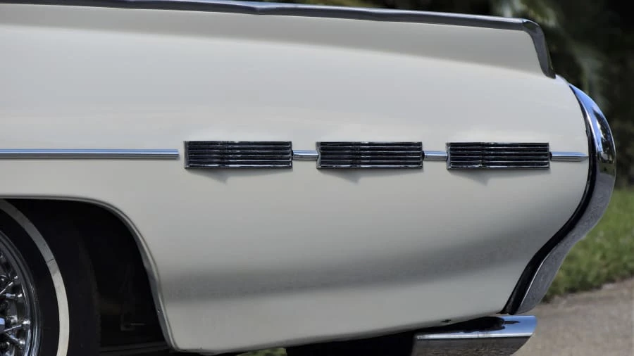 1962 Ford Thunderbird 3rd Gen - Image 7 of 21