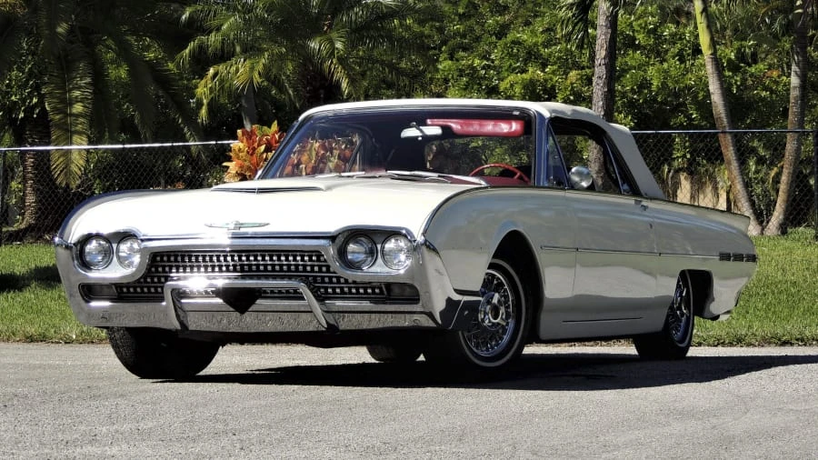 1962 Ford Thunderbird 3rd Gen - Image 11 of 21