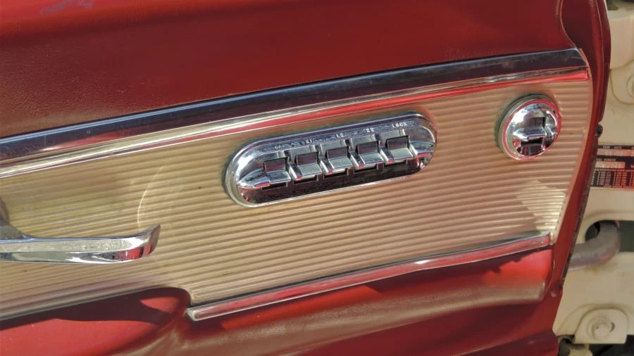 1962 Ford Thunderbird 3rd Gen - Image 15 of 21