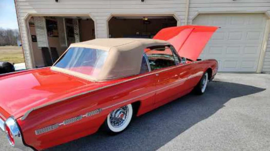 1962 Ford Thunderbird 3rd Gen - Image 11 of 12