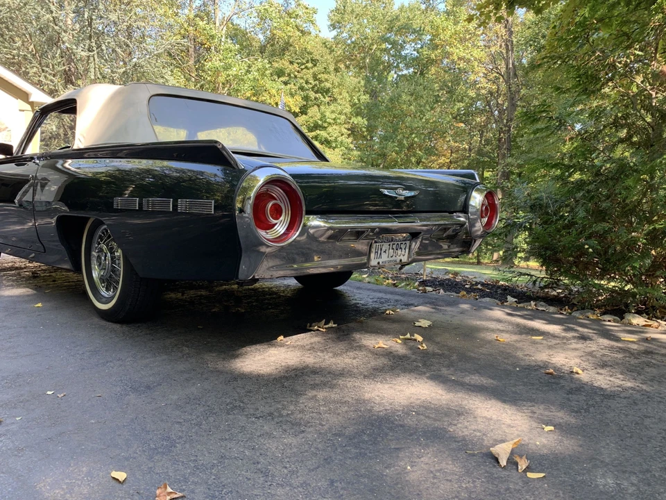 1962 Ford Thunderbird 3rd Gen - Image 16 of 31