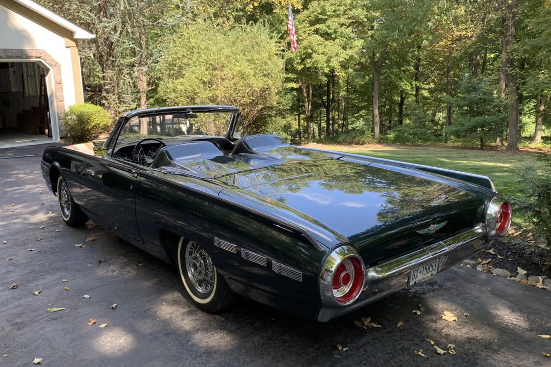1962 Ford Thunderbird 3rd Gen - Image 6 of 31
