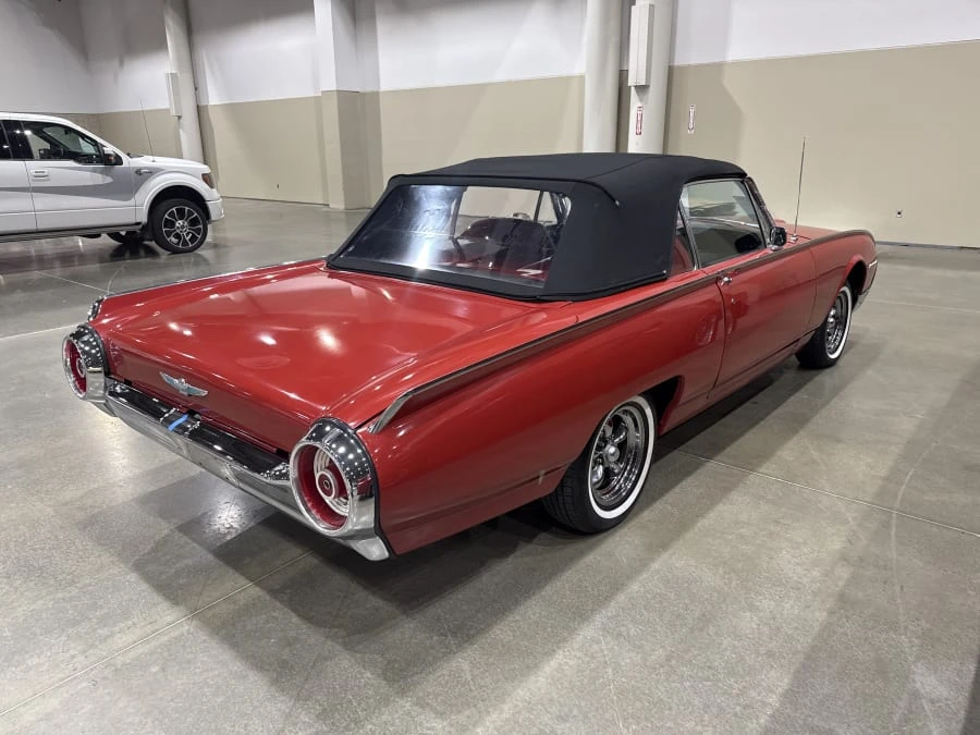 1962 Ford Thunderbird 3rd Gen - Image 2 of 8
