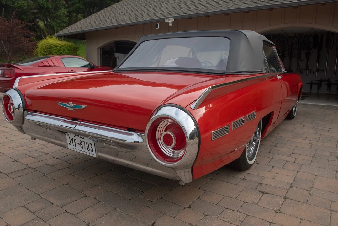 1962 Ford Thunderbird 3rd Gen - Image 6 of 31