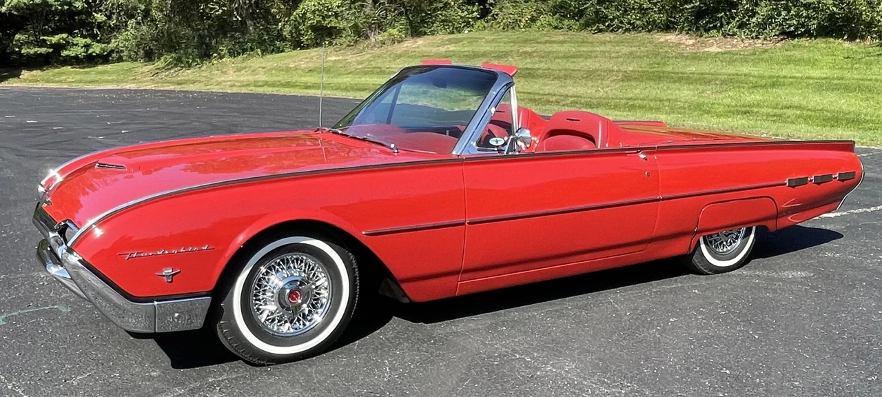 1962 Ford Thunderbird 3rd Gen - Image 11 of 31