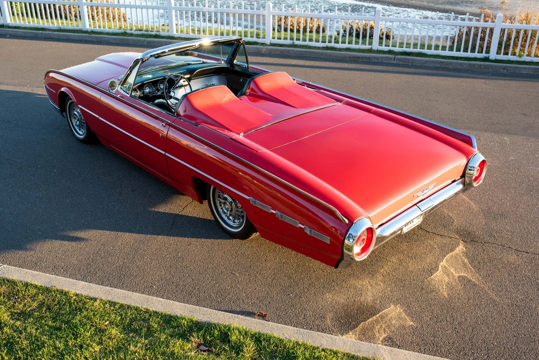1962 Ford Thunderbird 3rd Gen - Image 12 of 31