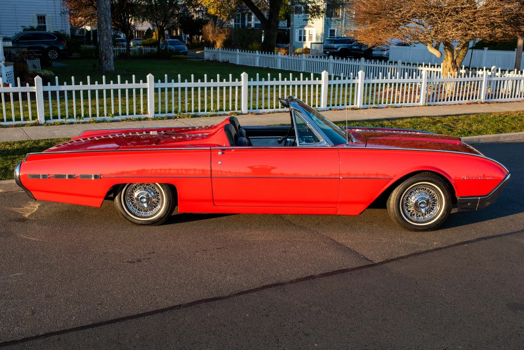 1962 Ford Thunderbird 3rd Gen - Image 19 of 31