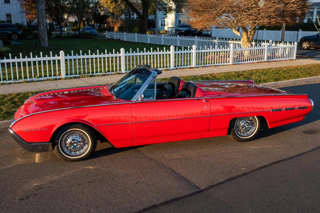 1962 Ford Thunderbird 3rd Gen - Image 5 of 31
