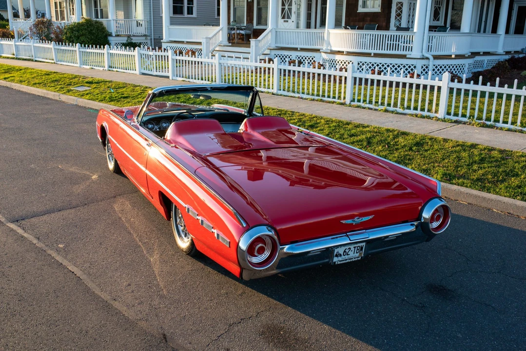 1962 Ford Thunderbird 3rd Gen - Image 13 of 31