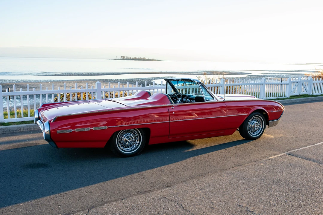 1962 Ford Thunderbird 3rd Gen - Image 17 of 31
