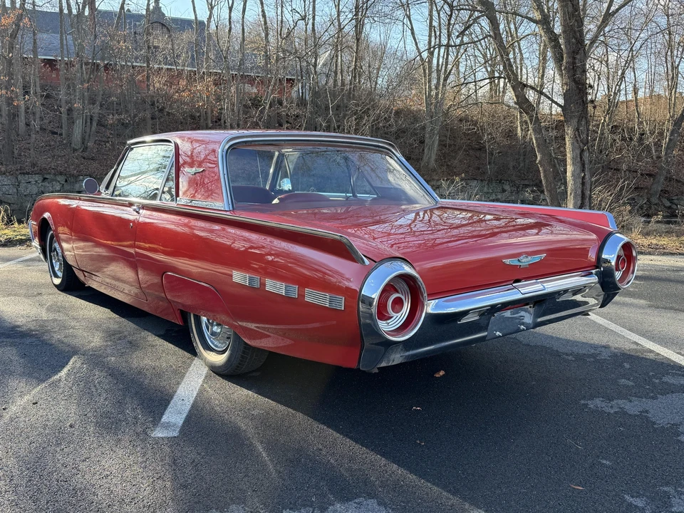 1962 Ford Thunderbird 3rd Gen - Image 26 of 31