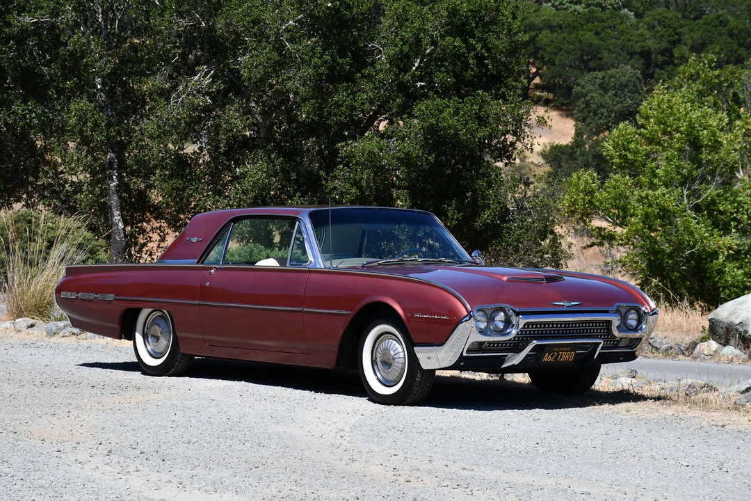 1962 Ford Thunderbird 3rd Gen - Image 2 of 31