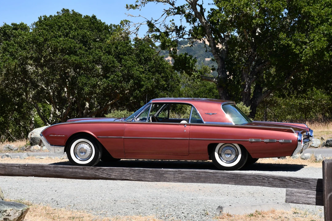 1962 Ford Thunderbird 3rd Gen - Image 22 of 31