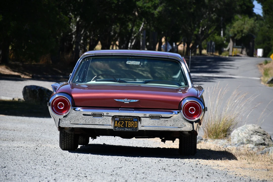 1962 Ford Thunderbird 3rd Gen - Image 28 of 31