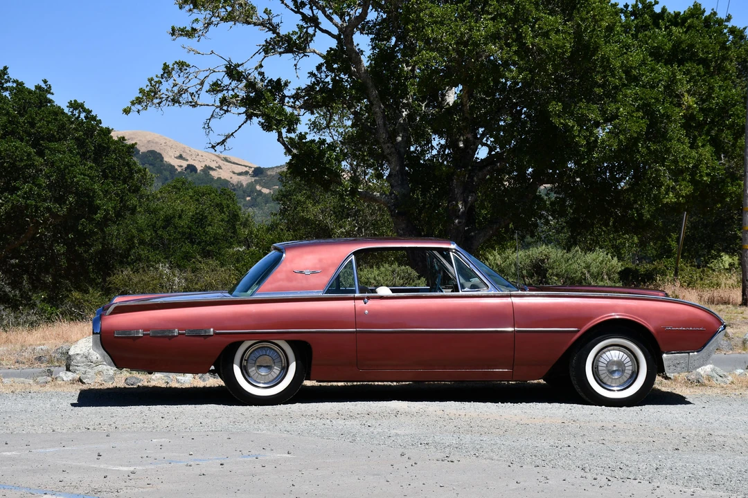 1962 Ford Thunderbird 3rd Gen - Image 10 of 31