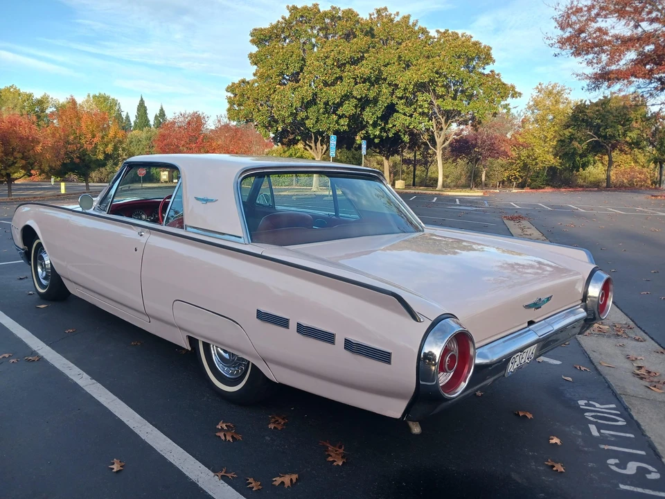 1962 Ford Thunderbird 3rd Gen - Image 6 of 31