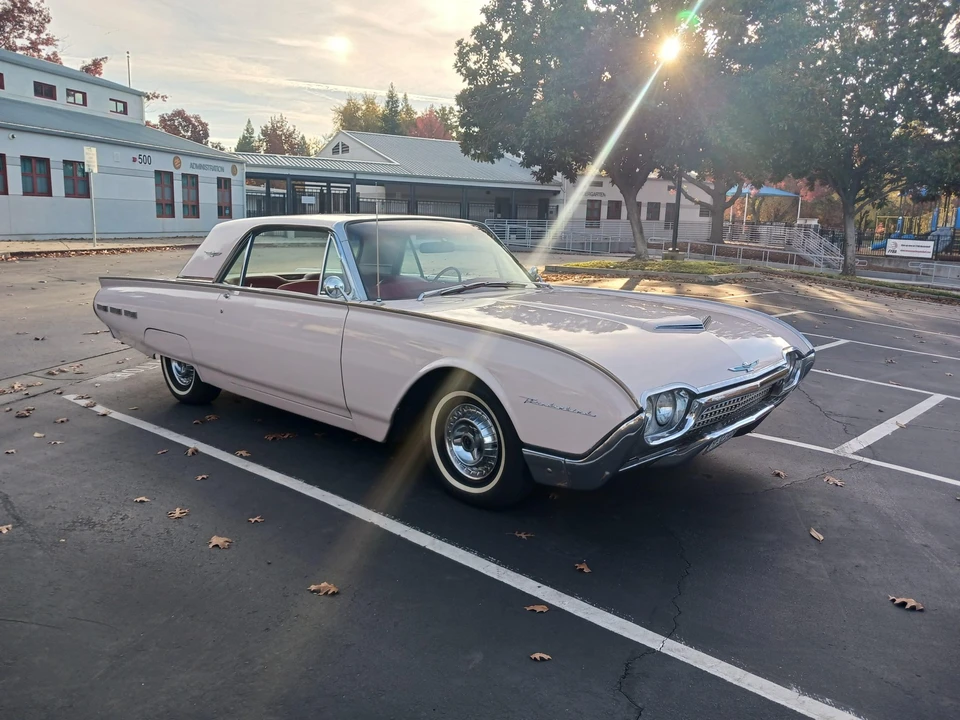 1962 Ford Thunderbird 3rd Gen - Image 15 of 31