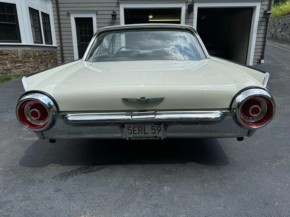 1962 Ford Thunderbird 3rd Gen - Image 10 of 31