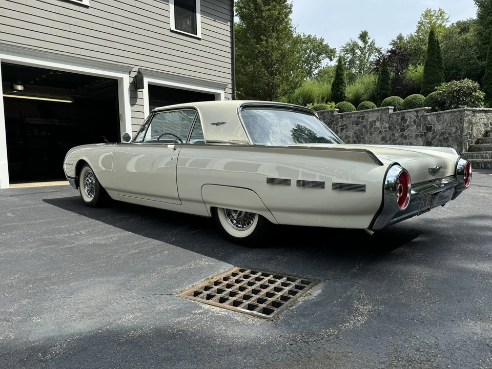 1962 Ford Thunderbird 3rd Gen - Image 4 of 31