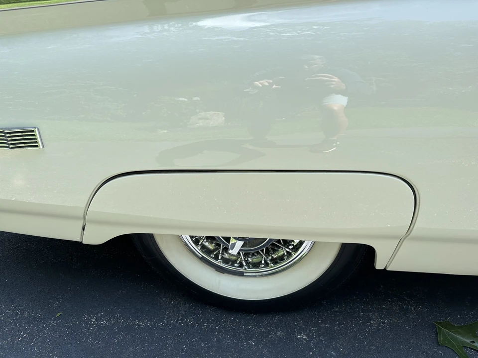 1962 Ford Thunderbird 3rd Gen - Image 26 of 31