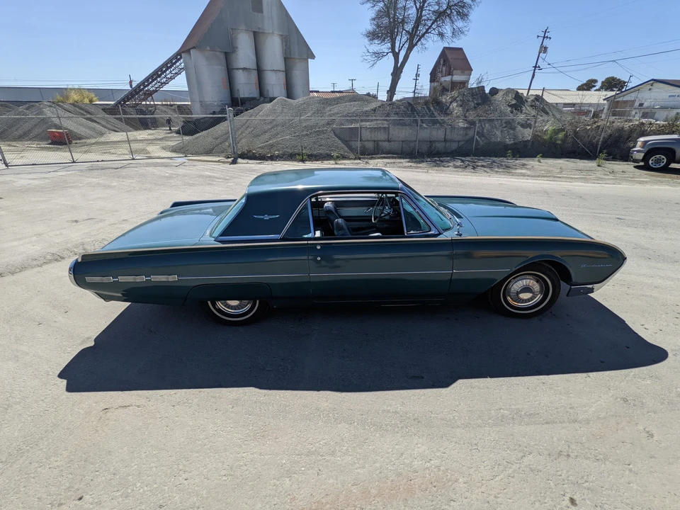 1962 Ford Thunderbird 3rd Gen - Image 26 of 31