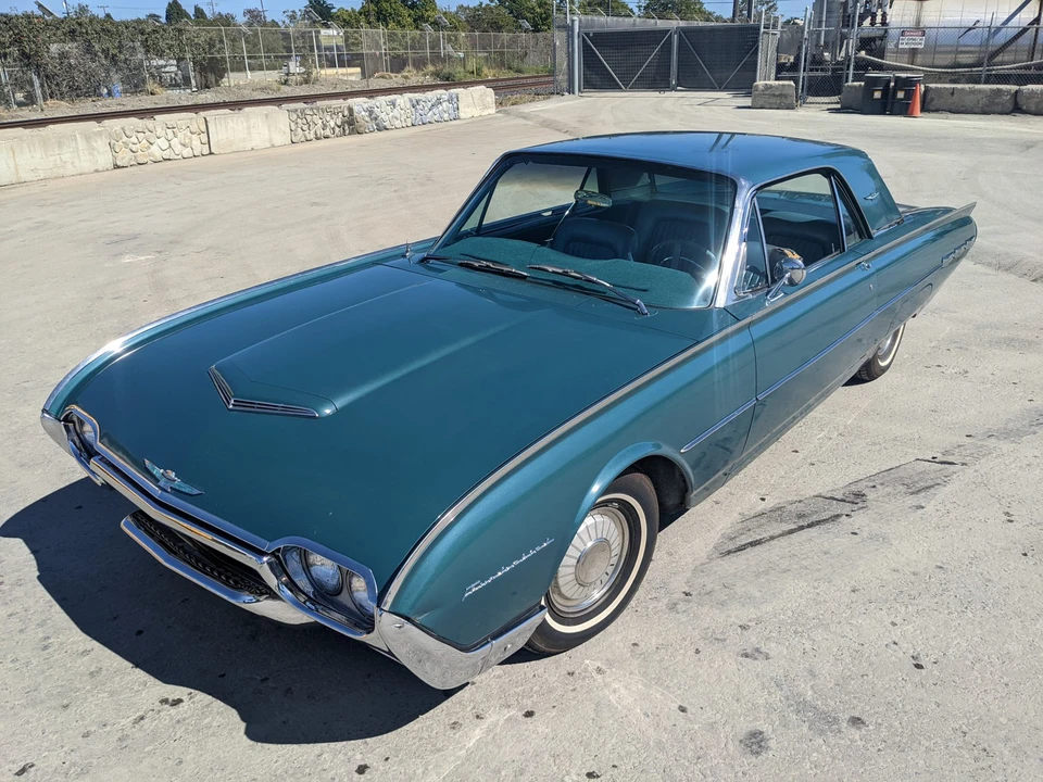 1962 Ford Thunderbird 3rd Gen - Image 10 of 31