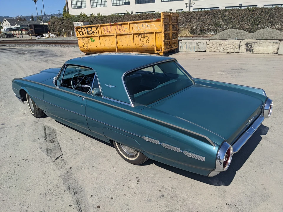 1962 Ford Thunderbird 3rd Gen - Image 12 of 31