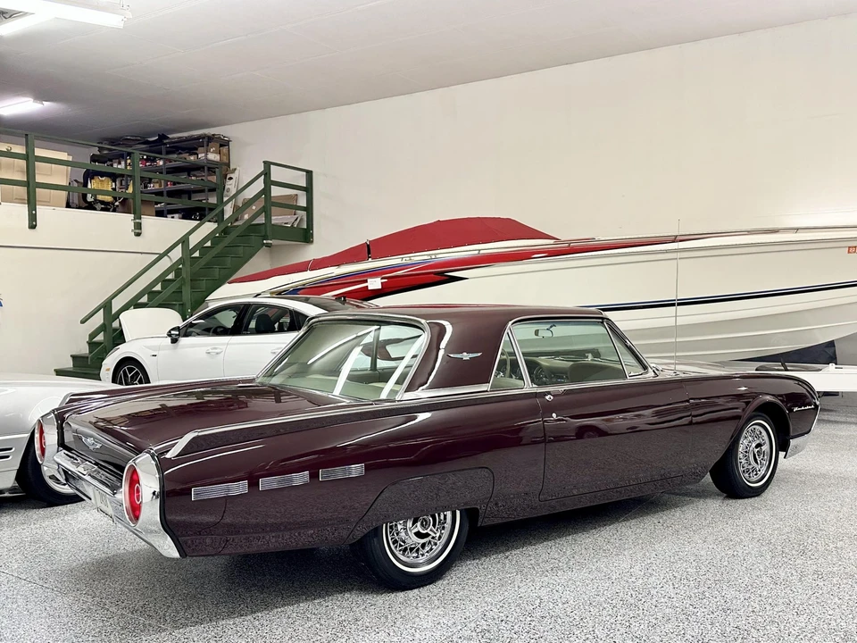 1962 Ford Thunderbird 3rd Gen - Image 12 of 31
