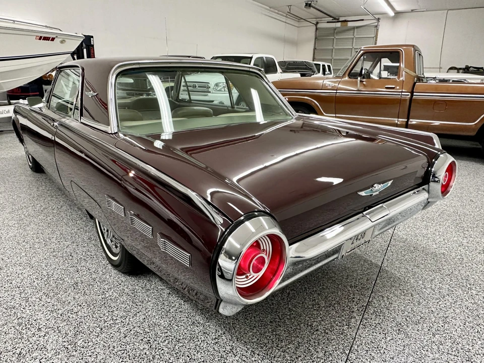 1962 Ford Thunderbird 3rd Gen - Image 10 of 31