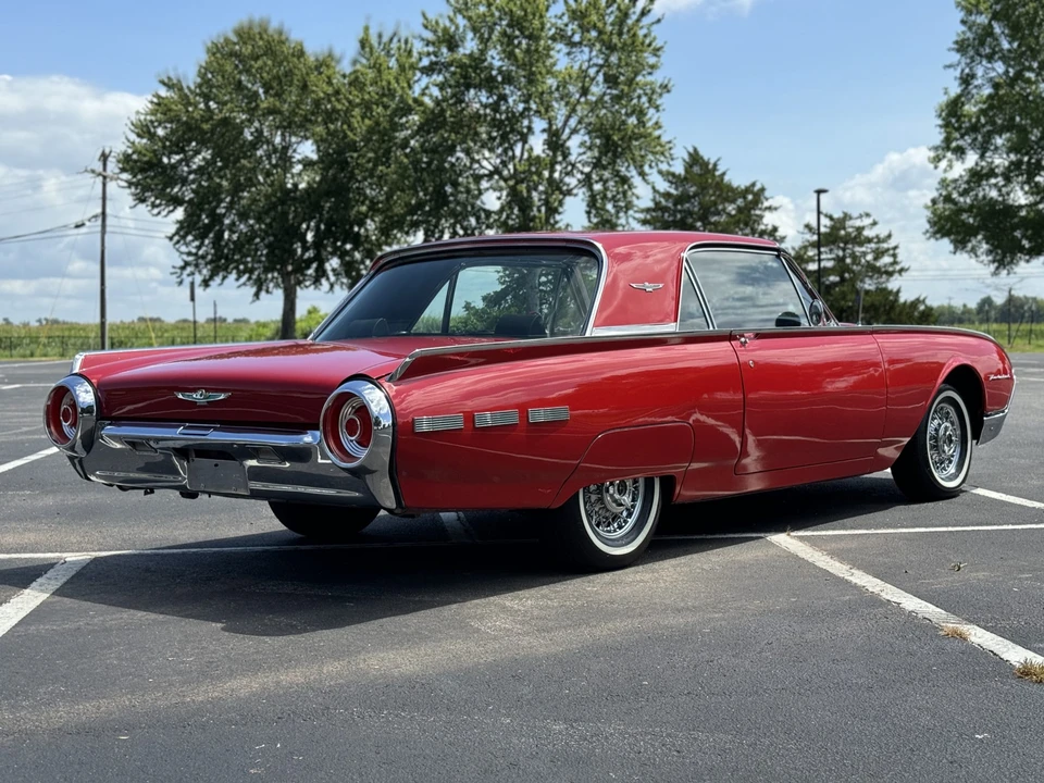 1962 Ford Thunderbird 3rd Gen - Image 4 of 31