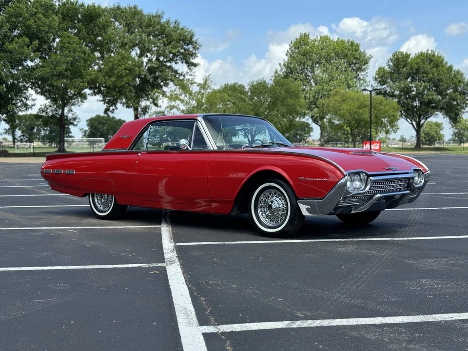 1962 Ford Thunderbird 3rd Gen - Image 2 of 31