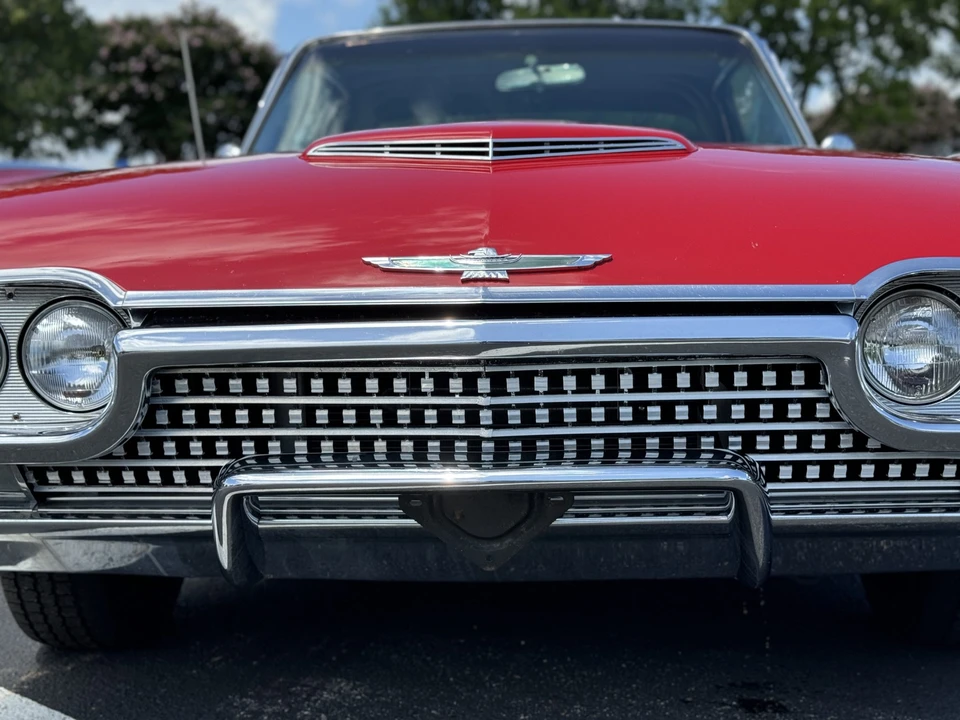 1962 Ford Thunderbird 3rd Gen - Image 14 of 31