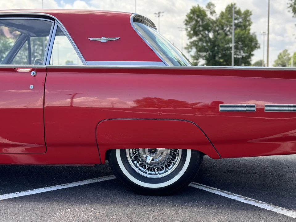 1962 Ford Thunderbird 3rd Gen - Image 19 of 31